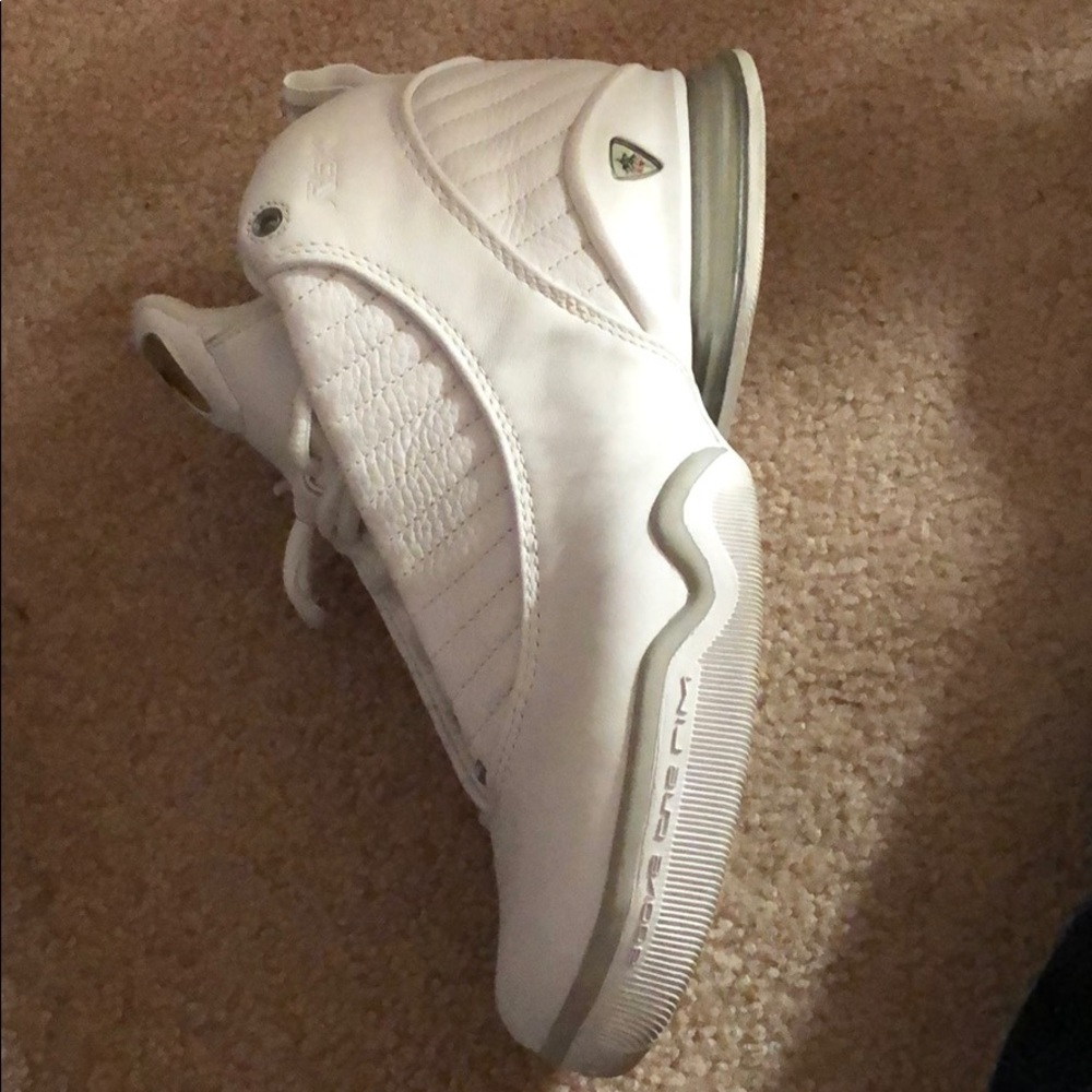 Men’s Reebok